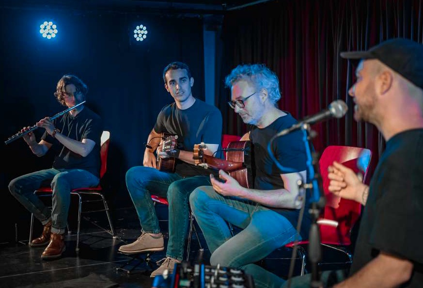 DANI JANE, presenta "Vida"